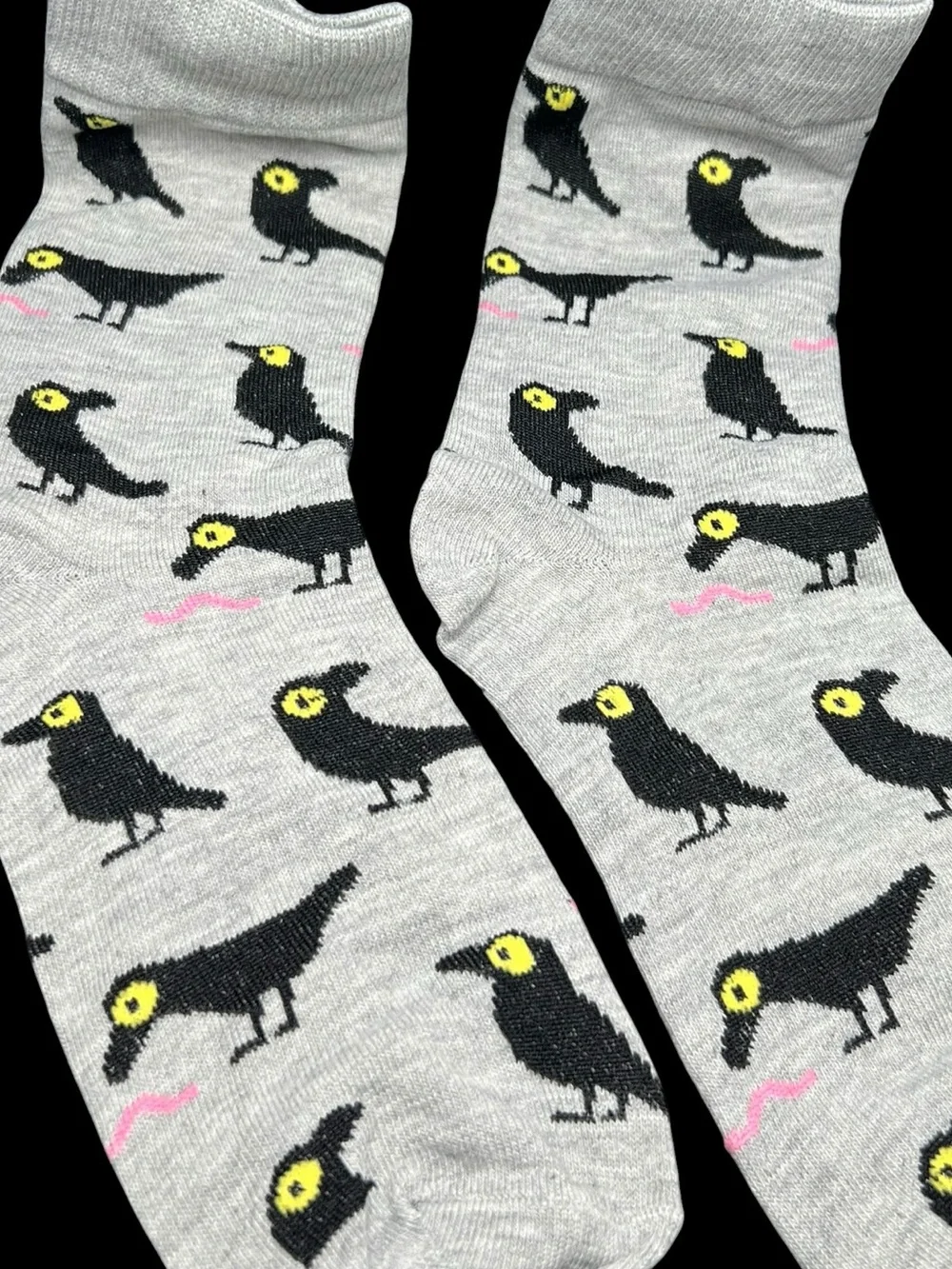 NWT Soft Gray Graphic Crew Socks - Repeating Black Bird Motif 🐦‍⬛